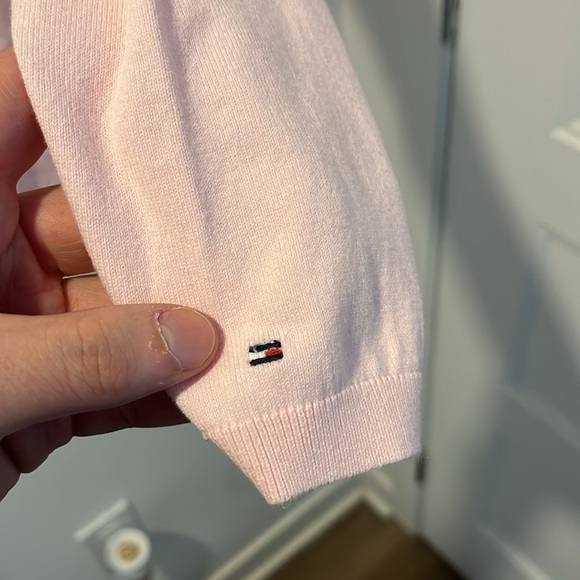 Tommy Hilfiger - Size Medium Long sleeve sweater - Picture 4 of 4